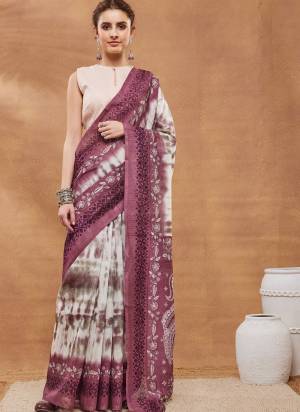 Garb These Party Wear Ready To Wear Saree in Fine Colored.These Saree Are Silk Blend And Blouse is Silk Blend Fabricated.Its Beautified With Designer Printed.