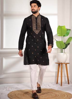 For A festive And Party Wear,Looking These Readymade Kurta With Payjama in Fine Colored.These Kurta is Fabricated On Cotton And Art Silk Bottom With Designer Jacquard Work.Buy Now.