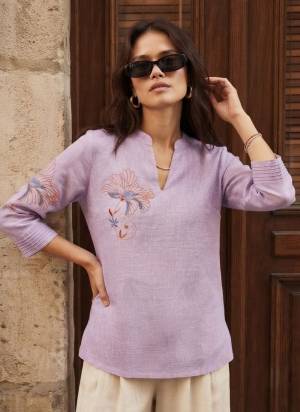 Looking These Beautiful Looking Readymade Short Tunic Top.These Top is Fabricated On Linen Cotton.Its Beautified With Designer Embroidery Work.