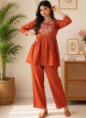 Grab These Beautiful Looking Readymade Co Ord Top With Bottom Set.These Top And Bottom is Fabricated On Cotton.Its Beautified With Designer Thread Embroidery Work.