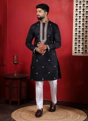 For A festive And Party Wear,Looking These Readymade Kurta With Payjama in Fine Colored.These Kurta is Fabricated On Cotton And Art Silk Bottom With Designer Embroidery Work.Buy Now.