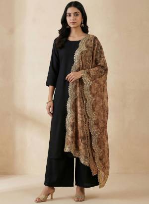 Grab These Beautiful Colored Ethnic Dupatta.This Dupatta is Fabricated On Beautiful Jimmy Choo Fabric . It Is Beautified With Beautiful Digital Printed With Lace Work.