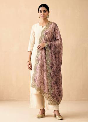 Grab These Beautiful Colored Ethnic Dupatta.This Dupatta is Fabricated On Beautiful Jimmy Choo Fabric . It Is Beautified With Beautiful Digital Printed With Lace Work.