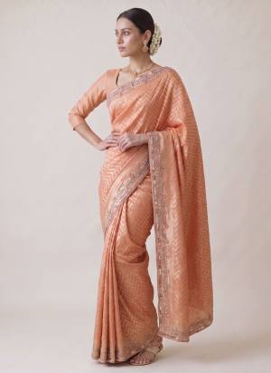 Attrective These Party Wear Saree in Fine Colored.These Saree Are Banarasi Silk And Blouse is Banarasi Silk Fabricated.Its Beautified With Woven Lahariya Designer With Hand Work.