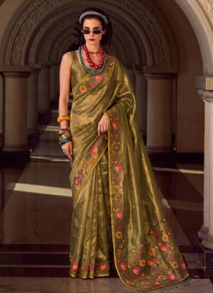 Garb These Fastive And Party Wear Saree in Fine Colored.These Saree And Blouse is Fabricated On Tissue Silk.Its Beautified With Designer Multy Thread Embroidery Work.