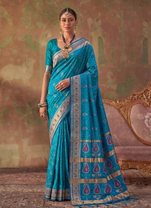 Looking These Fastive And Party Wear Saree in Fine Colored.These Saree And Blouse is Fabricated On Soft Silk.Its Beautified With Weaving Jacquard Designer.