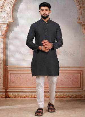For A festive And Party Wear,Looking These Readymade Kurta With Payjama in Fine Colored.These Kurta is Fabricated On Cotton And Art Silk Bottom With Woven Designer.Buy Now.