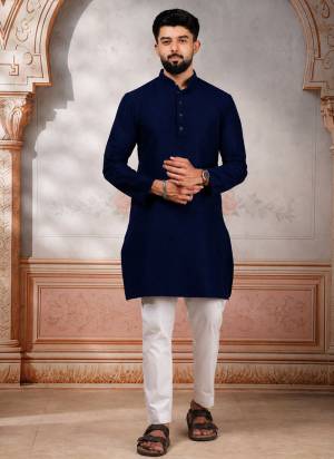For A festive And Party Wear,Looking These Readymade Kurta With Payjama in Fine Colored.These Kurta is Fabricated On Cotton And Art Silk Bottom With Woven Designer.Buy Now.