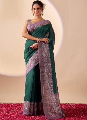 Looking These Party Wear Ready To Wear Saree in Fine Colored.These Saree Are Jute Silk And Blouse is Jute Silk Fabricated.Its Beautified With Designer Printed.