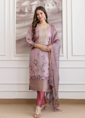 Garb These Suit in Fine Colored Pair With Bottom And Dupatta.These Top Are Viscose Jacquard And Bottom Are Fabricated On Viscose Pair With Organza Dupatta.Its Beautified With Designer Embroidery Work.