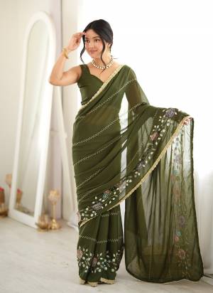 Attractive These Party Wear Saree in Fine Colored.These Saree Are Star Georgette And Blouse is Star Georgette Fabricated.Its Beautified With Designer Multy Thread Embroidery,Beads Pipe Work.