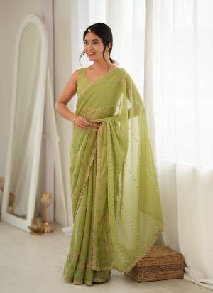 Attractive These Party Wear Saree in Fine Colored.These Saree Are Star Georgette And Blouse is Star Georgette Fabricated.Its Beautified With Designer Multy Thread Embroidery,Beads Pipe Work.