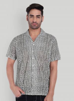 Attractive These Fancy Readymade Short Shirt in Fine Colored.These Short Shirt is Fabricated On Cotton Blend With Designer Printed.Buy Now.
