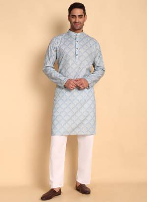 For A festive And Party Wear,Looking These Readymade Kurta With Payjama in Fine Colored.These Kurta is Fabricated On Cotton And Art Silk Bottom With Designer Printed.Buy Now.