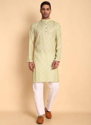 For A festive And Party Wear,Looking These Readymade Kurta With Payjama in Fine Colored.These Kurta is Fabricated On Cotton And Art Silk Bottom With Designer Printed.Buy Now.