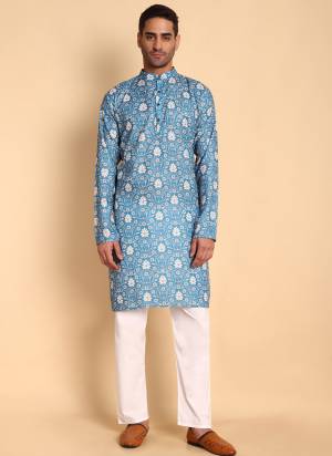 For A festive And Party Wear,Looking These Readymade Kurta With Payjama in Fine Colored.These Kurta is Fabricated On Cotton And Art Silk Bottom With Designer Printed.Buy Now.