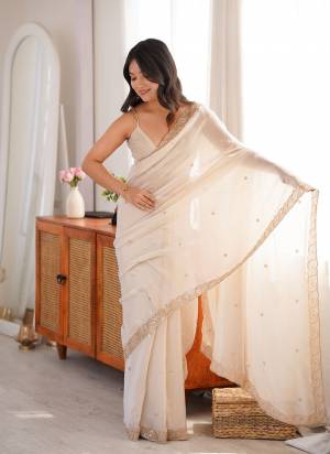 Looking These Fancy Party Wear Saree in Fine Colored.These Saree Are Fendy Satin And Blouse is Fendy Satin Fabricated.Its Beautified With Beads,Pearl Embroidery Work.