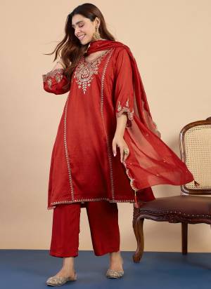 Attractive These Beautiful Readymade Suits With Dupatta.These Suit is Fabricated On Top Are Silk Blend And Bottom Are Silk Blend And Silk Blend Dupatta .Its Beautified With Designer Embroidery Work.