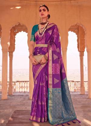 Garb These Fastive And Party Wear Saree in Fine Colored.These Saree And Blouse is Fabricated On Soft Silk.Its Beautified With Weaving Designer.