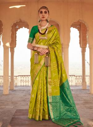 Garb These Fastive And Party Wear Saree in Fine Colored.These Saree And Blouse is Fabricated On Soft Silk.Its Beautified With Weaving Designer.