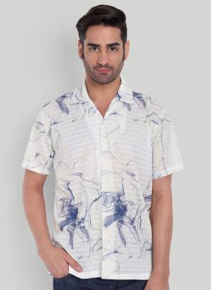 Looking These Fancy Readymade Short Shirt in Fine Colored.These Short Shirt is Fabricated On Cotton Blend With Designer Printed.Buy Now.