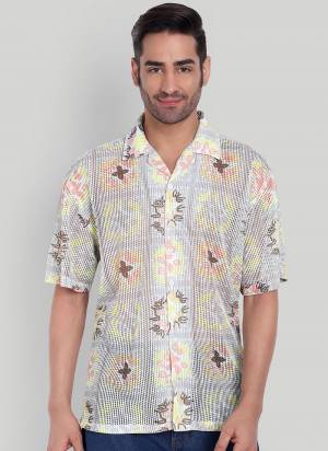 Looking These Fancy Readymade Short Shirt in Fine Colored.These Short Shirt is Fabricated On Cotton Blend With Designer Printed.Buy Now.