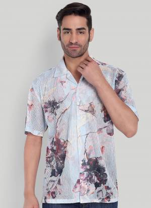 Looking These Fancy Readymade Short Shirt in Fine Colored.These Short Shirt is Fabricated On Cotton Blend With Designer Printed.Buy Now.