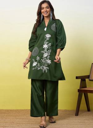 Attractive These Beautiful Party Wear Readymade Co Ord Top With Bottom.These Dress is Fabricated On Top And Bottom Are Viscose Rayon.Its Beautified With Designer Embroidery Work.