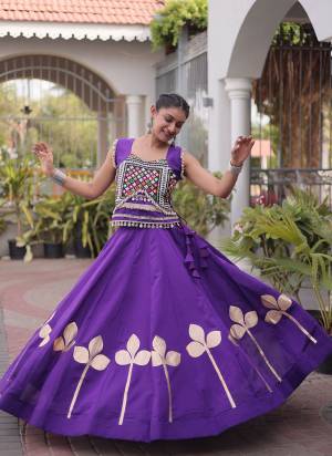 Looking These Beautiful Looking Navratri Wear Free Size Stitched Lahenga Choli.These Lahenga Are Roman Silk And Blouse is Fabricated On Roman Silk.Its Beautified With Designer Pan Gota Patti,Mirror Gamthi Work.
