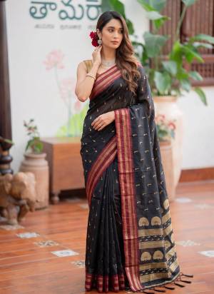 Garb These Fastive And Party Wear Saree in Fine Colored.These Saree And Blouse is Fabricated On Soft Silk.Its Beautified With Weaving Designer.