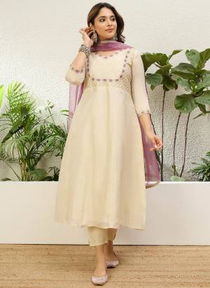 Garb These Beautiful Readymade Suits With Dupatta.These Suit is Fabricated On Top Are Silk Blend And Bottom Are Silk Blend And Silk Blend Dupatta .Its Beautified With Designer Embroidery Work.