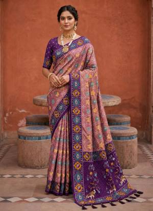 Attractive These Party Wear Saree in Fine Colored.These Saree Are Patola Silk And Blouse is Fabricated On Patola Silk.Its Beautified With Weaving Jacquard Meenakari Designer.