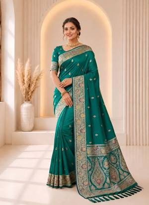 Garb These Party Wear Saree in Fine Colored.These Saree Are Banarasi Silk And Blouse is Fabricated On Banarasi Silk.Its Beautified With Weaving Jacquard Designer.