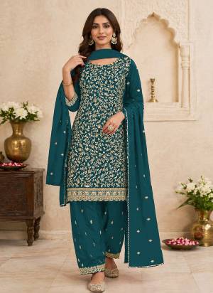 Garb These Fancy Designer Suit in Fine Colored Pair With Bottom And Dupatta.These Top Are Georgette And Dupatta Are Fabricated On Georgette Pair With Georgette Bottom.Its Beautified With Santoon Inner.Its Beautified With Heavy Designer Embroidery Work.