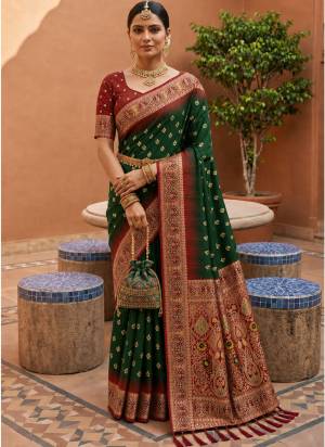 Looking These Party Wear Saree in Fine Colored.These Saree Are Soft Silk And Blouse is Fabricated On Soft Silk.Its Beautified With Weaving Jari Designer.