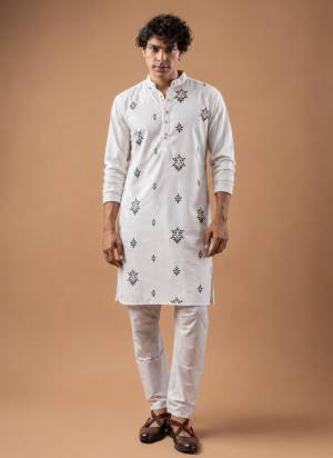 For A Festive And Party Wear,Attractive These Readymade Kurta With Payjama in Fine Colored.These Kurta is Fabricated On Viscose Silk And Art Silk Bottom With Designer Embroidery Work.Buy Now.