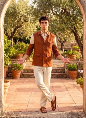 Looking These Party Wear Mans Wear Nehru Jacket wearing this fashionable. This Jacket Are Prime Jute Fabriced With Sold Designer.