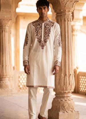 Looking These Party Wear Mans Wear Kutra Payjama wearing this fashionable. Tailored Kurta Are Imported Lachka And Payjama Cotton finest Fabriced With Designer Embroidery Work.
