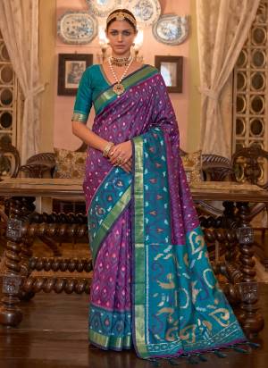 Garb These Fastive And Party Wear Saree in Fine Colored.These Saree And Blouse is Fabricated On Soft Silk.Its Beautified With Weaving Jari Designer With Printed.