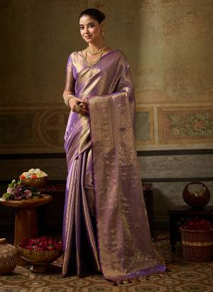Looking These Fastive And Party Wear Saree in Fine Colored.These Saree And Blouse is Fabricated On Kanchivaram Silk.Its Beautified With Weaving Jari Designer.