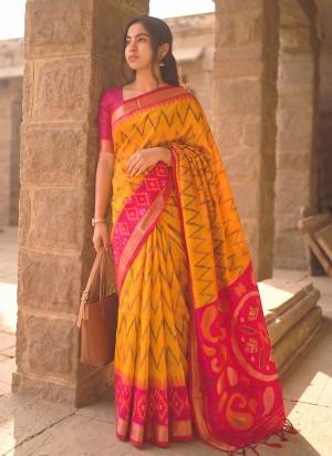 Garb These Fastive And Party Wear Saree in Fine Colored.These Saree And Blouse is Fabricated On Soft Silk.Its Beautified With Weaving Jari Designer With Printed.