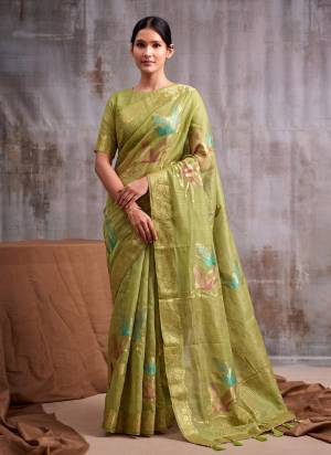 Attractive These Fastive And Party Wear Saree in Fine Colored.These Saree And Blouse is Fabricated On Linen Cotton.Its Beautified With Weaving Jari Thread Designer.