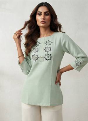Looking These Beautiful Looking Readymade Short Tunic Top.These Top is Fabricated On Linen Cotton.Its Beautified With Designer Embroidery Work.