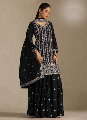 Looking These Party Wear Designer Plazzo Suits in Fine Colored Pair With Dupatta.These Top Are Chinon And Dupatta Are Fabricated On Chinon Pair With Chinon Bottom And Inner.Its Beautified With Designer Embroidery Work.