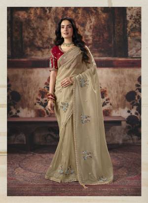 Looking These Fancy Party And Fastival Wear Saree in Fine Colored.These Saree Are Organza And Blouse is Fabricated On Satin Silk.Its Beautified With DesignerMotif Crystal Beads,Sequance Hand Work.