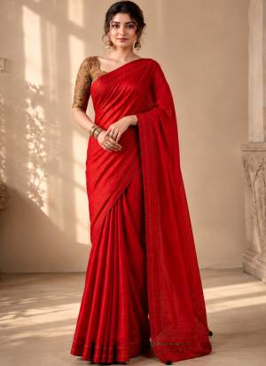 Garb These Party Wear Saree in Fine Colored.These Saree Are Tissue And Blouse is Tissue Fabricated.Its Beautified With Woven Solid Designer.