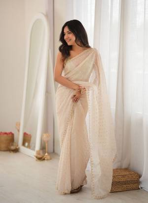 Looking These Fancy Party Wear Saree in Fine Colored.These Saree Are Moss Butti And Blouse is Moss Butti Fabricated.Its Beautified With Heavy Woven Butti Designer With Embroidery Cut Work.