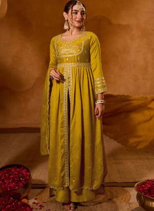 Looking These Beautiful Looking Readymade Suits.These Top Are Viscose Silk And Bottom Are Viscose Silk And Vichitra Silk Dupatta Fabricated.Its Beautified  With Disigner Embroidery Work.