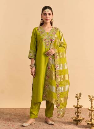 Looking These Beautiful Looking Readymade Suits.These Top Are Silk Blend And Bottom Are Silk Blend And Viscose Jacquard Dupatta Fabricated.Its Beautified  With Disigner Embroidery Work.