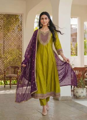 Looking These Beautiful Looking Readymade Suits.These Top Are Vichitra Silk And Bottom Are Vichitra Silk And Vichitra Silk Dupatta Fabricated.Its Beautified  With Disigner Embroidery Work.